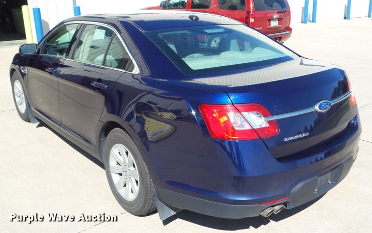 image for item DF0798 2011 Ford Taurus SE