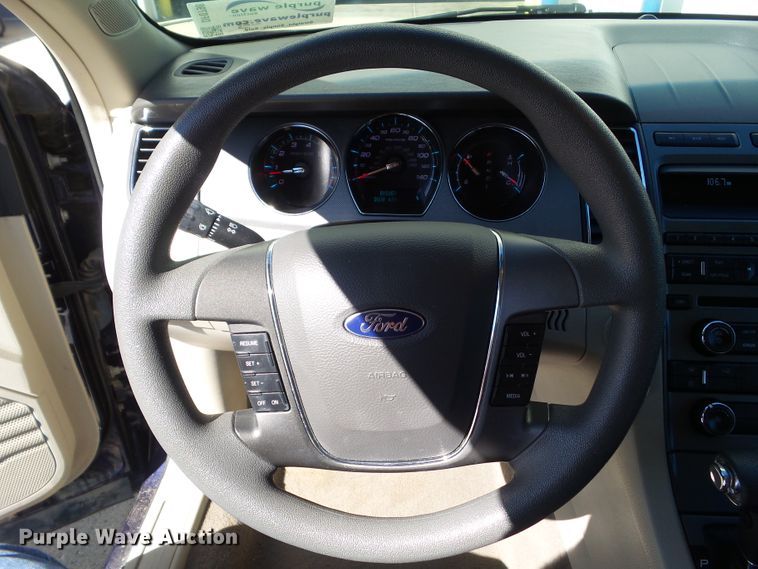 image for item DF0798 2011 Ford Taurus SE