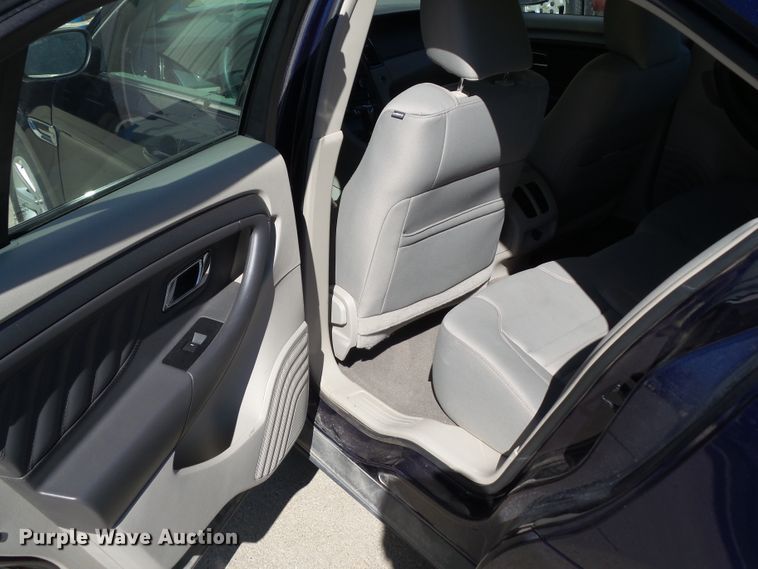 image for item DF0798 2011 Ford Taurus SE