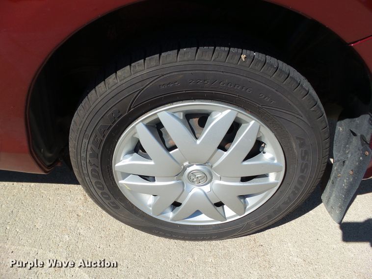 image for item DF0799 2008 Toyota Sienna LE van