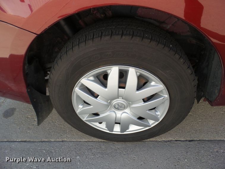 image for item DF0799 2008 Toyota Sienna LE van