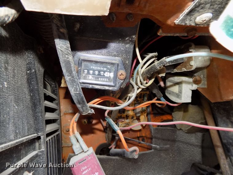 image for item DG2430 1986 Ford F8000 vacuum truck