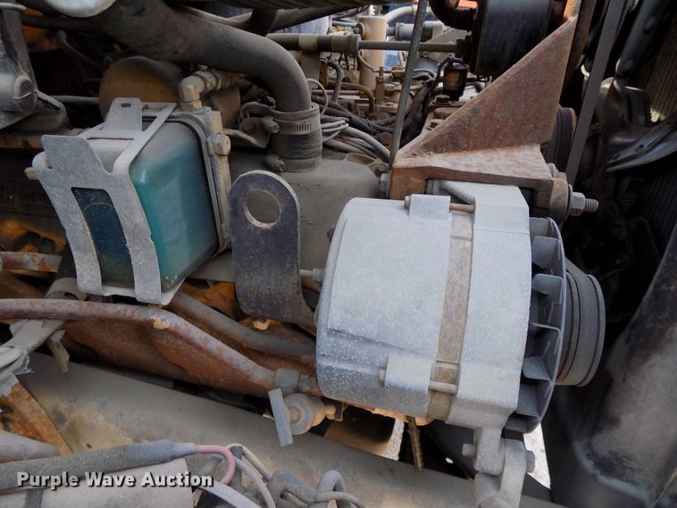 image for item DG2430 1986 Ford F8000 vacuum truck