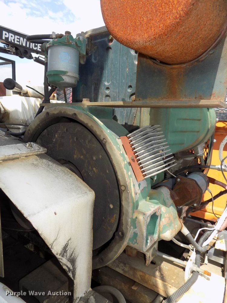 image for item DG2430 1986 Ford F8000 vacuum truck