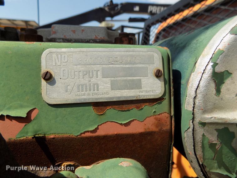 image for item DG2430 1986 Ford F8000 vacuum truck