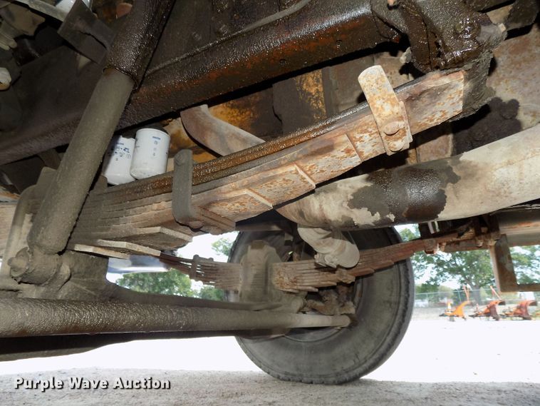 image for item DG2430 1986 Ford F8000 vacuum truck