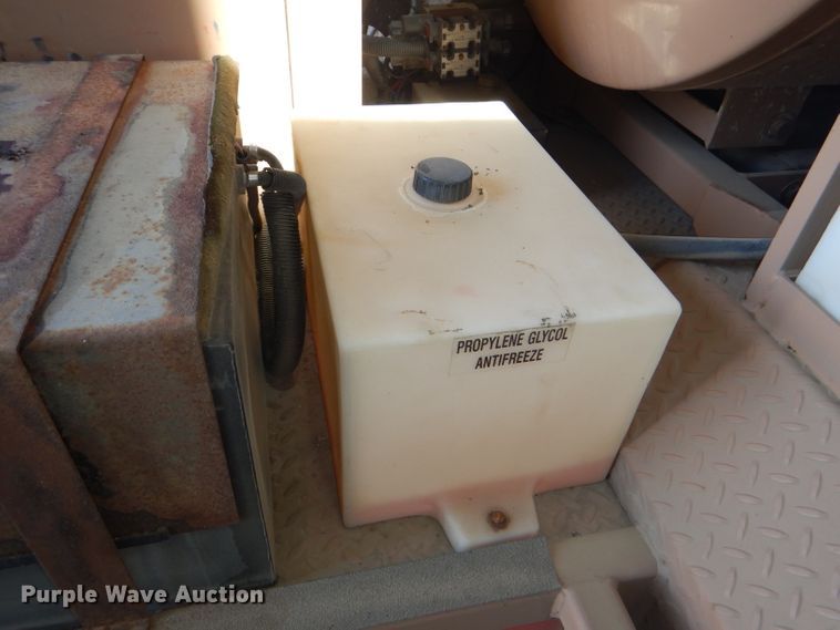 image for item DG4852 2004 Vactron VT-19 tank trailer