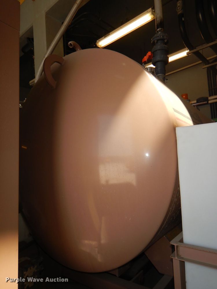 image for item DG4852 2004 Vactron VT-19 tank trailer