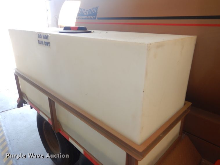 image for item DG4852 2004 Vactron VT-19 tank trailer