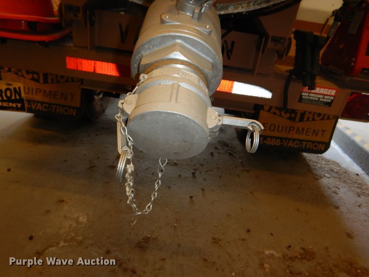 image for item DG4852 2004 Vactron VT-19 tank trailer