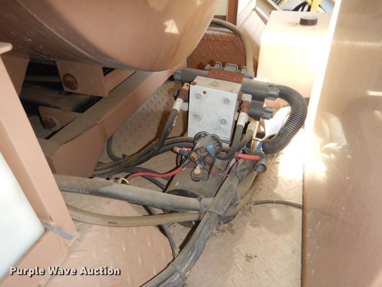 image for item DG4852 2004 Vactron VT-19 tank trailer