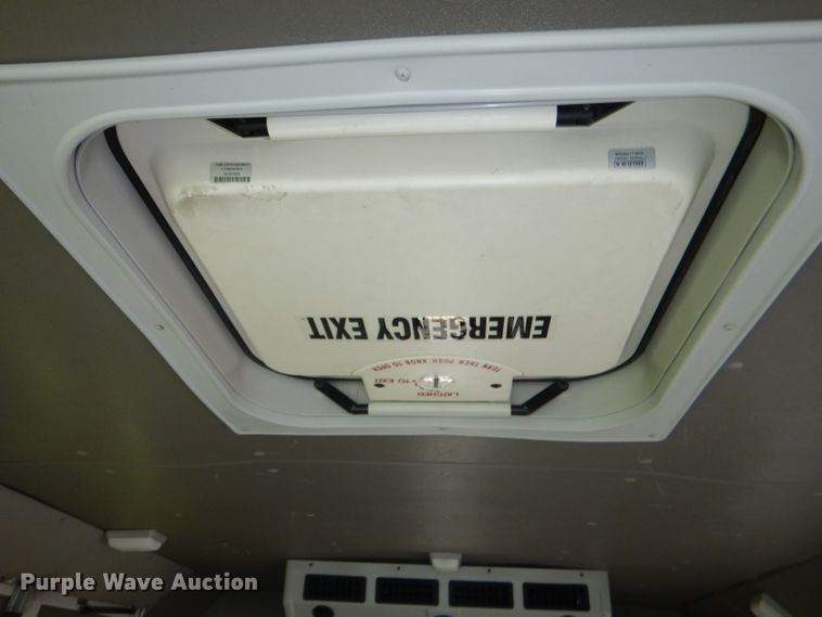 image for item DG4928 2011 Ford Econoline E350 Super Duty shuttle bus