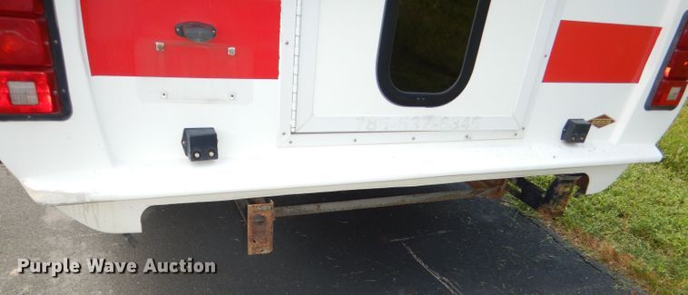 image for item DG4928 2011 Ford Econoline E350 Super Duty shuttle bus