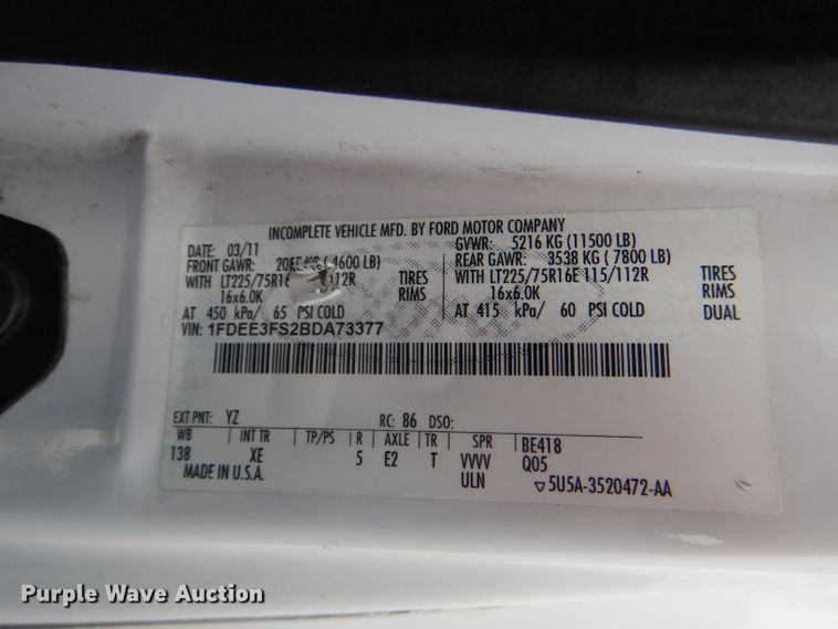 image for item DG4928 2011 Ford Econoline E350 Super Duty shuttle bus