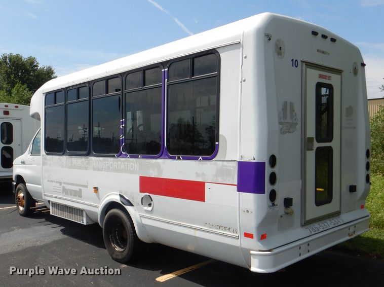 image for item DG4956 2010 Ford Econoline E450 Super Duty shuttle bus