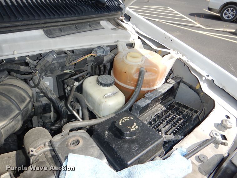 image for item DG4956 2010 Ford Econoline E450 Super Duty shuttle bus