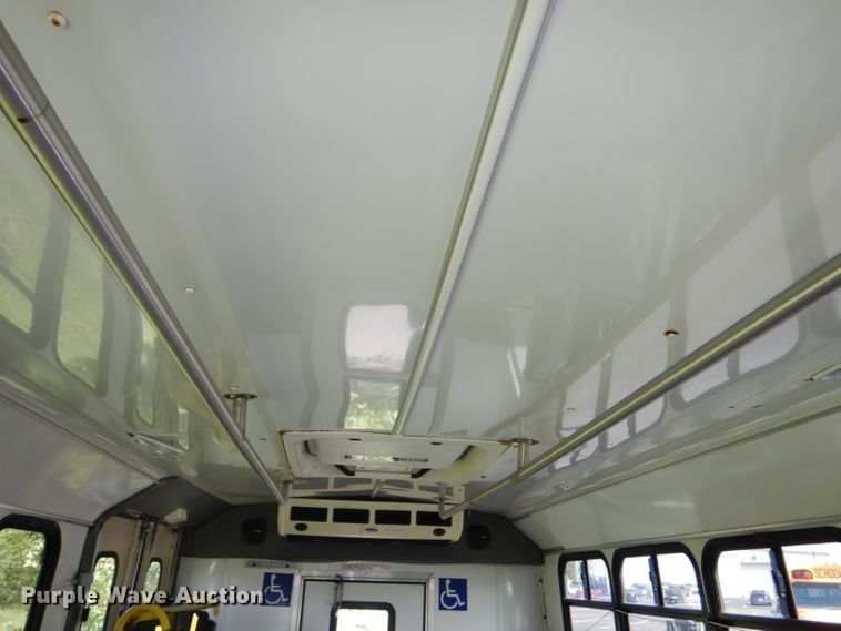 image for item DG4956 2010 Ford Econoline E450 Super Duty shuttle bus