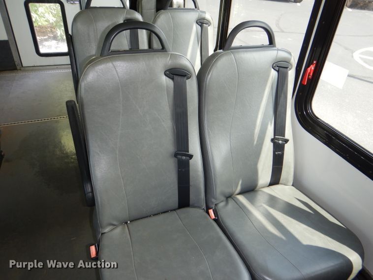 image for item DG4956 2010 Ford Econoline E450 Super Duty shuttle bus