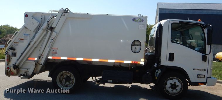 image for item DG4980 2012 Isuzu NQR refuse truck