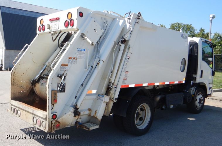 image for item DG4980 2012 Isuzu NQR refuse truck