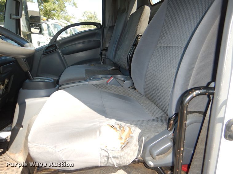 image for item DG4980 2012 Isuzu NQR refuse truck