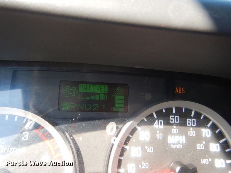 image for item DG4980 2012 Isuzu NQR refuse truck