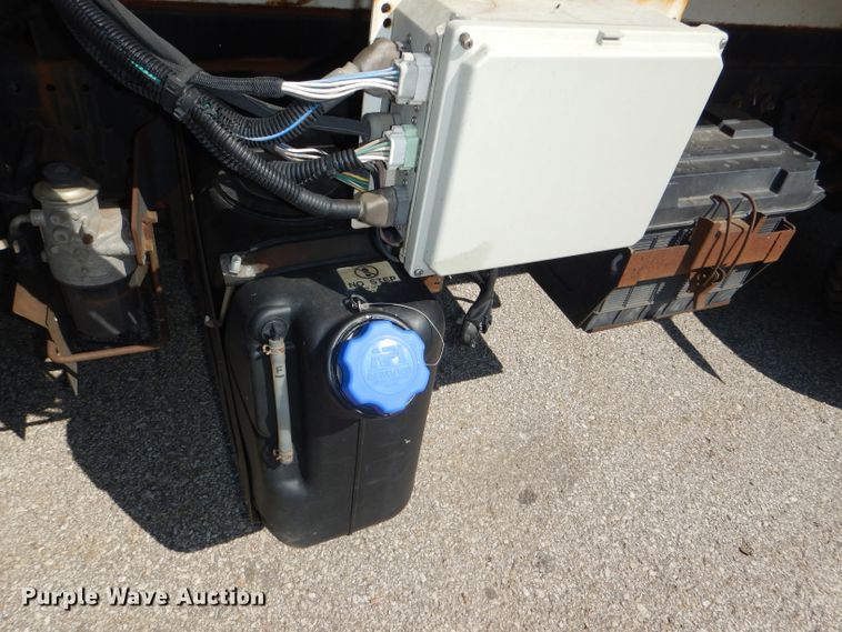 image for item DG4980 2012 Isuzu NQR refuse truck