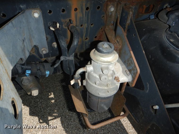 image for item DG4980 2012 Isuzu NQR refuse truck