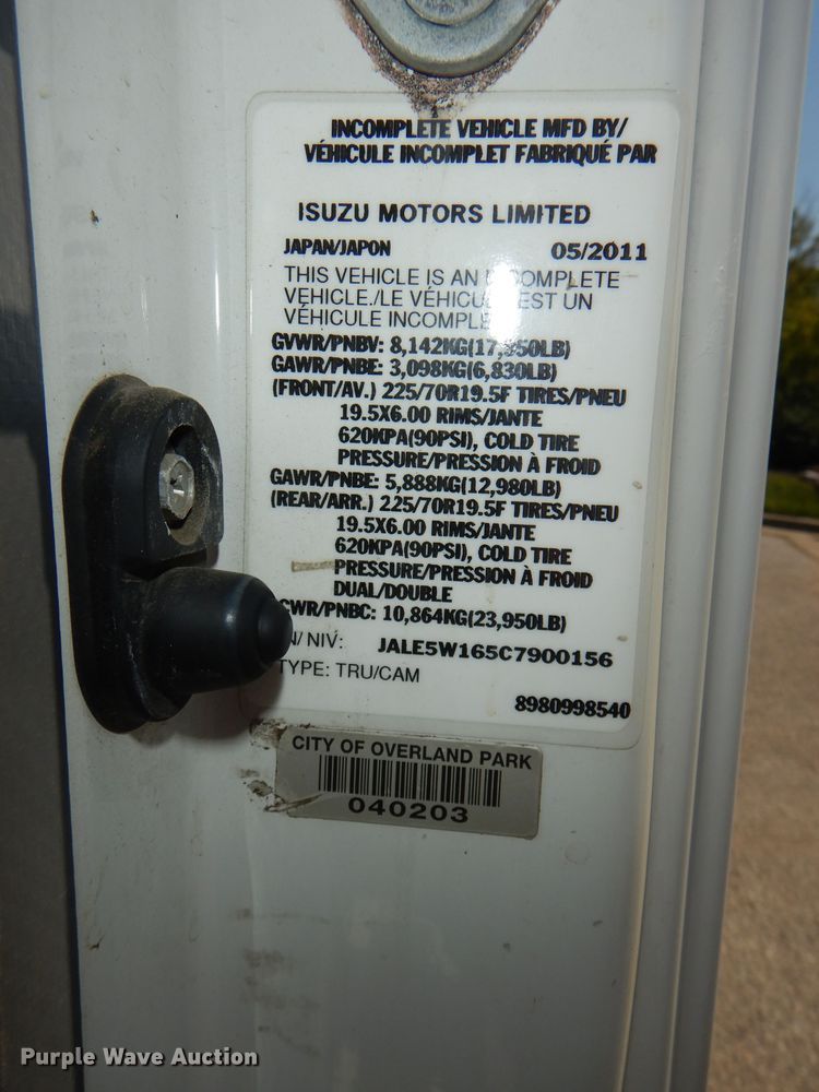 image for item DG4980 2012 Isuzu NQR refuse truck