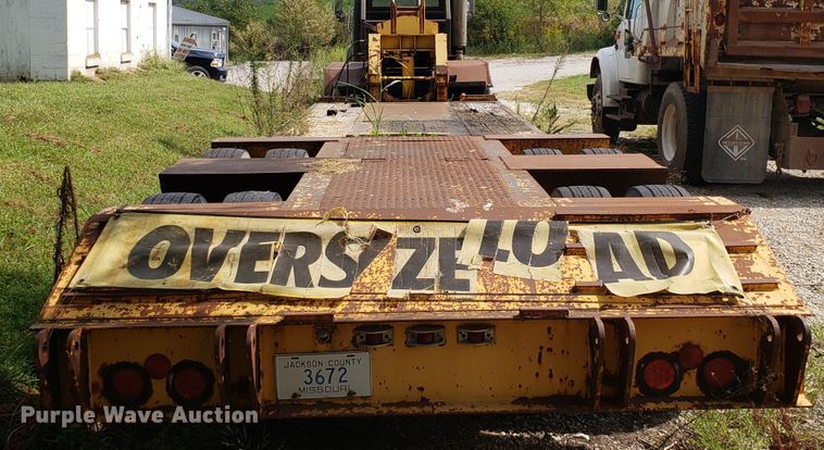 image for item DG7560 1993 Holden HGE44235 lowboy equipment trailer