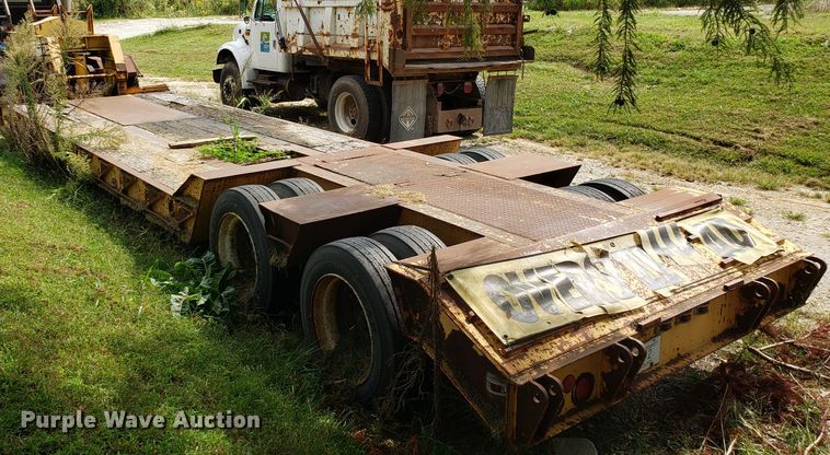 image for item DG7560 1993 Holden HGE44235 lowboy equipment trailer