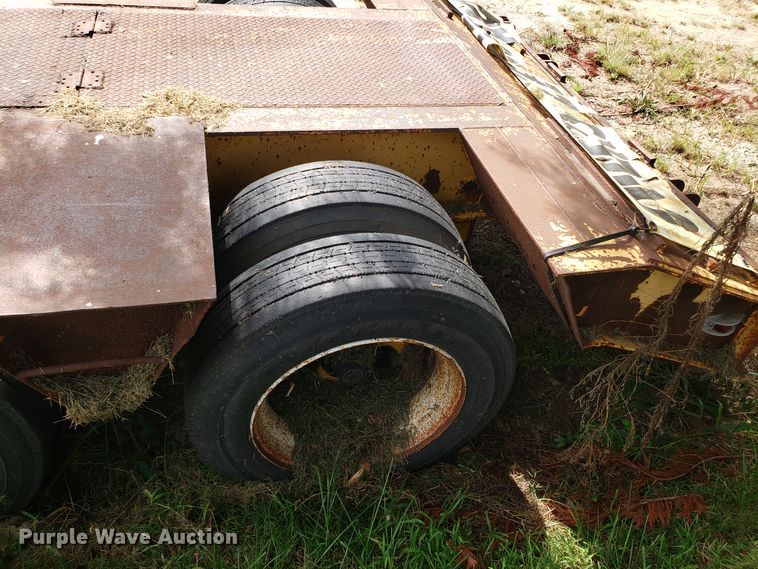 image for item DG7560 1993 Holden HGE44235 lowboy equipment trailer