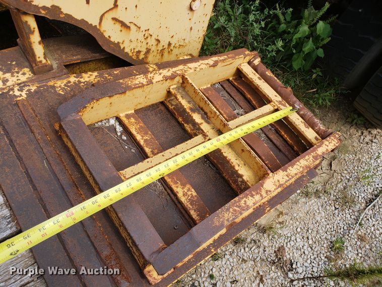 image for item DG7560 1993 Holden HGE44235 lowboy equipment trailer