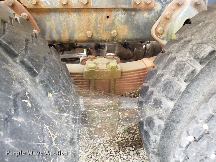 image for item DG7560 1993 Holden HGE44235 lowboy equipment trailer