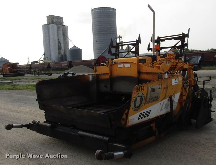 image for item DG8092 2004 LeeBoy L8500T paver