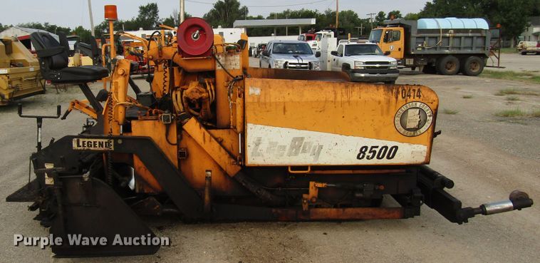 image for item DG8092 2004 LeeBoy L8500T paver