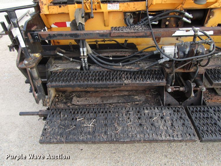 image for item DG8092 2004 LeeBoy L8500T paver