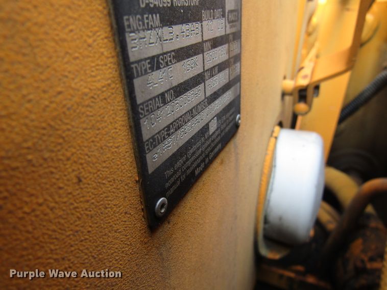 image for item DG8092 2004 LeeBoy L8500T paver