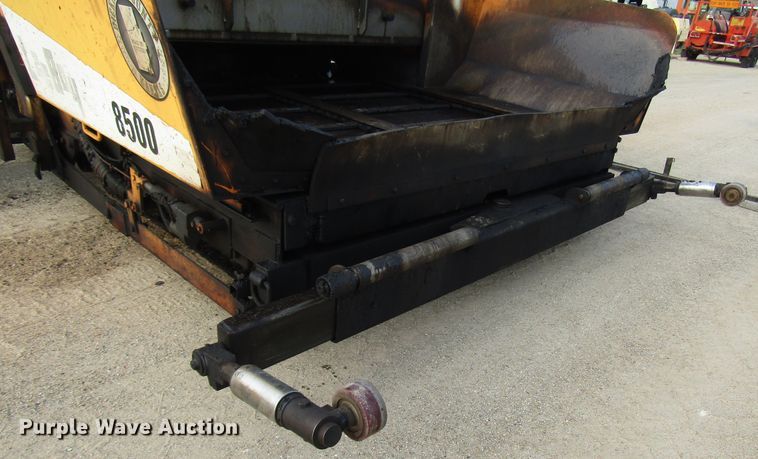 image for item DG8092 2004 LeeBoy L8500T paver