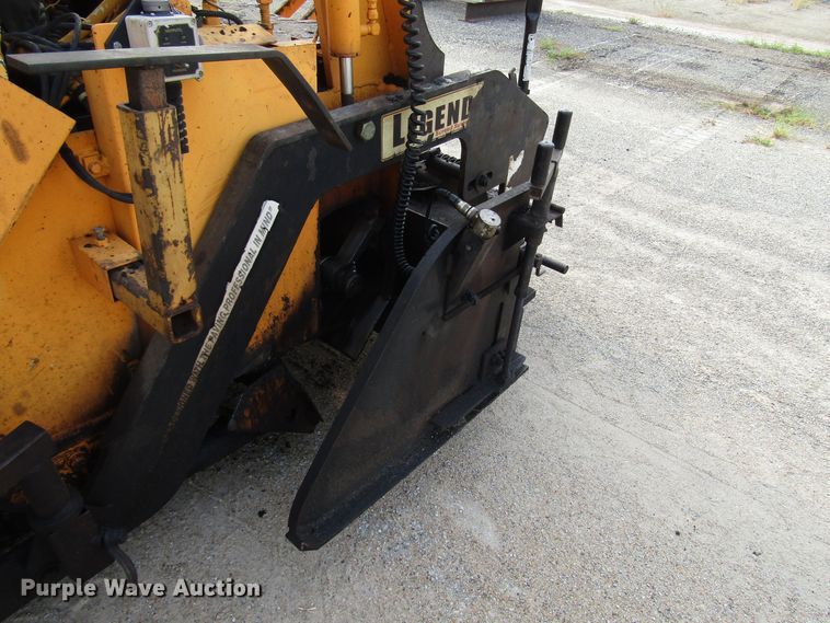 image for item DG8092 2004 LeeBoy L8500T paver