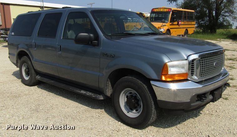 image for item DG8096 2001 Ford Excursion SUV