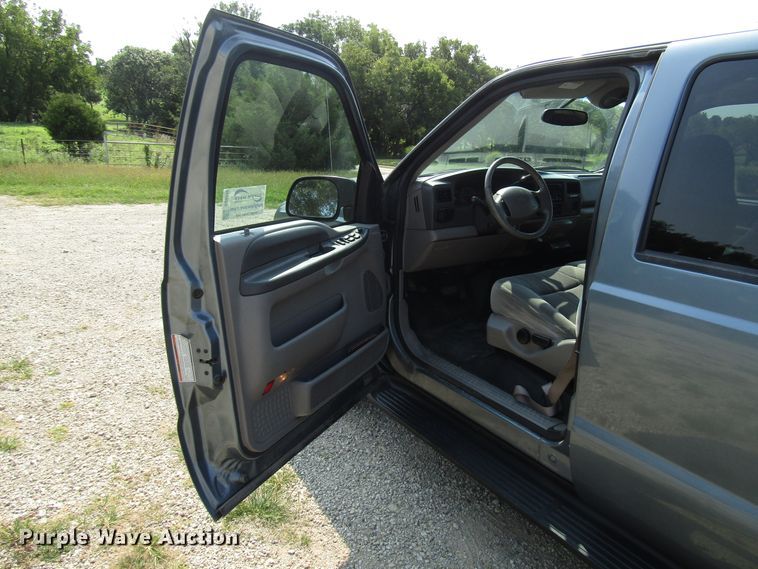 image for item DG8096 2001 Ford Excursion SUV