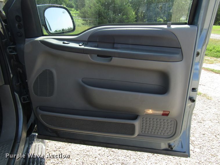 image for item DG8096 2001 Ford Excursion SUV