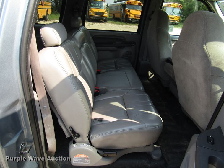 image for item DG8096 2001 Ford Excursion SUV