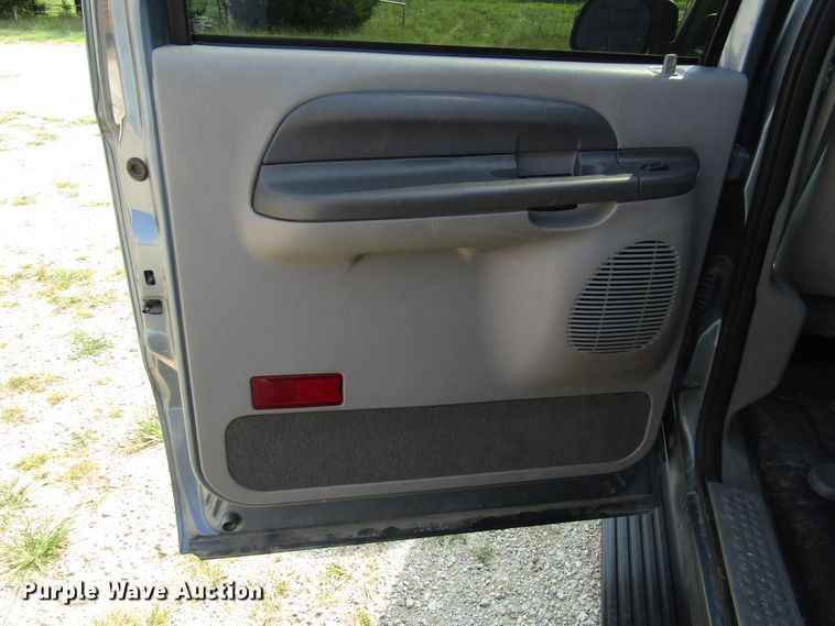 image for item DG8096 2001 Ford Excursion SUV