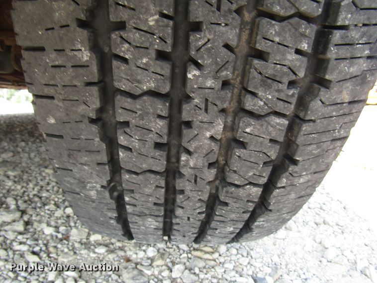 image for item DG8096 2001 Ford Excursion SUV