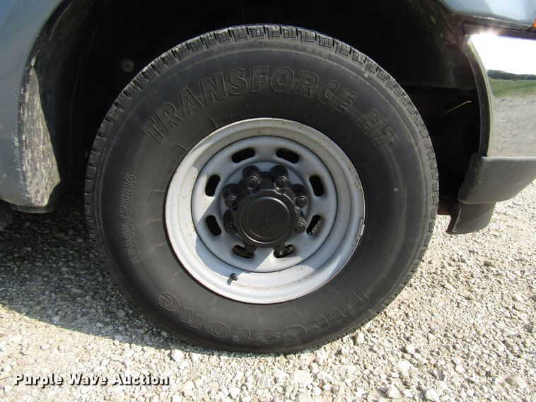 image for item DG8096 2001 Ford Excursion SUV