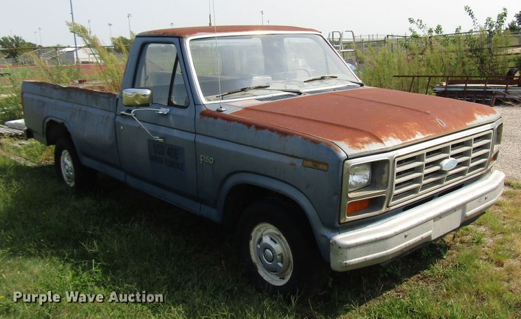 image for item DG8097 1985 Ford F150 pickup truck