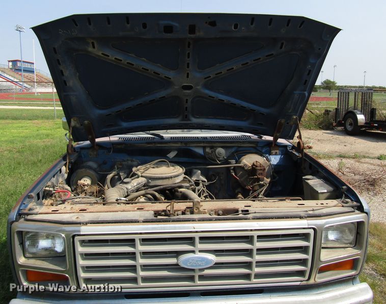 image for item DG8097 1985 Ford F150 pickup truck