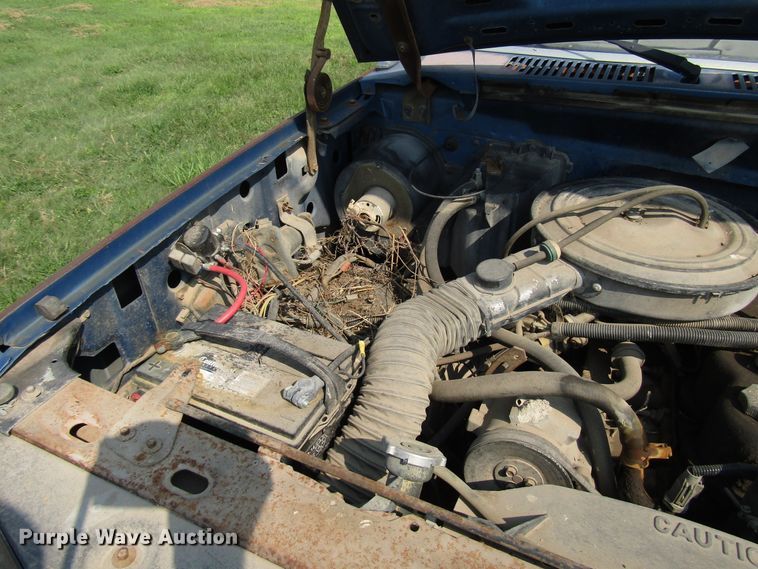 image for item DG8097 1985 Ford F150 pickup truck